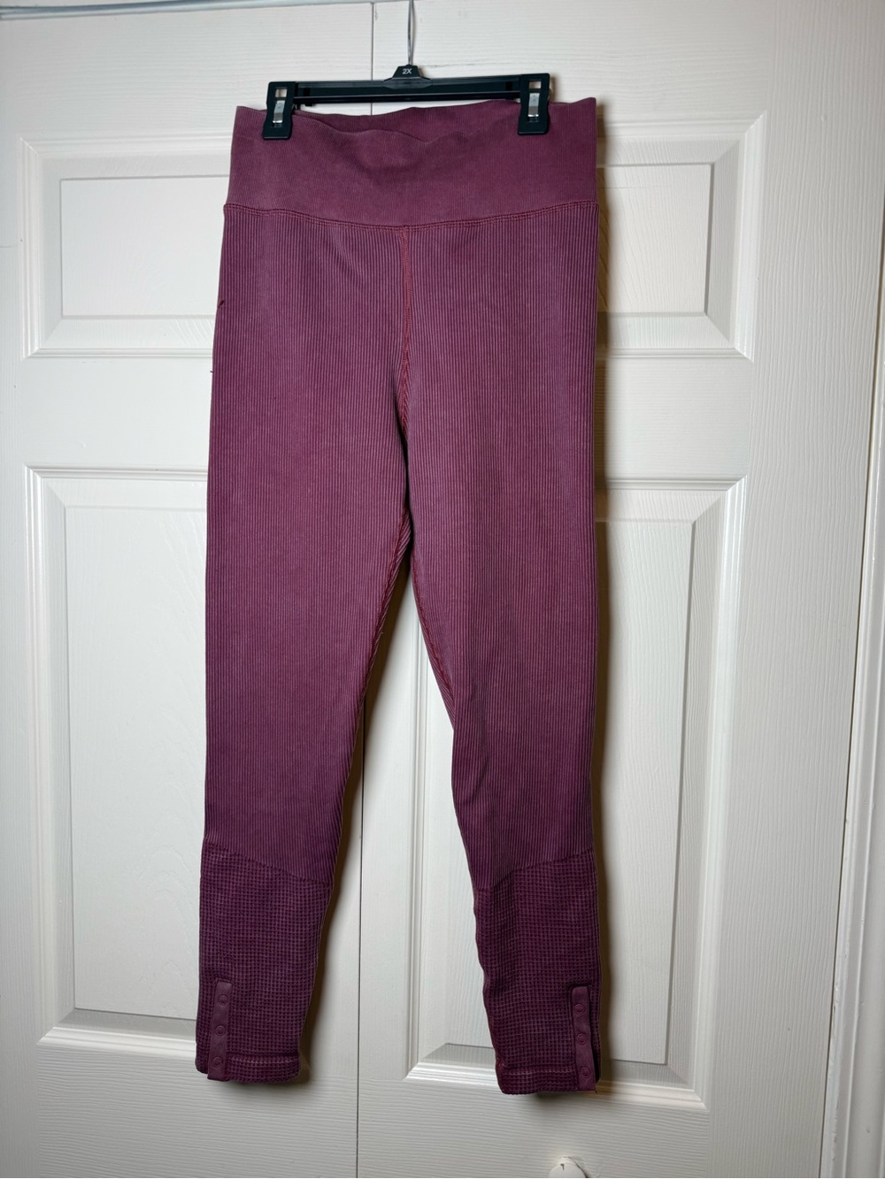 Offline By Aerie 7/8 Leggings Burgundy‎ Ribbed Pamts